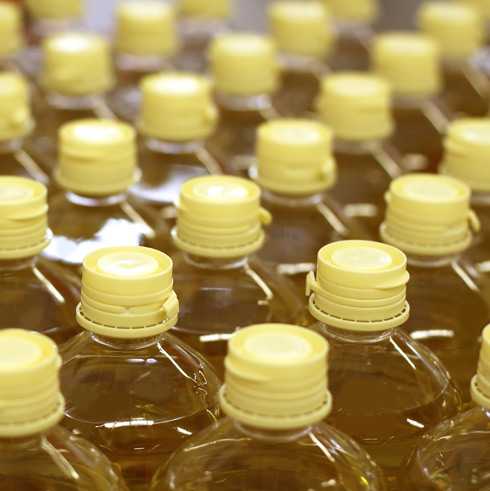 Food2 We work extensively in the food & beverage sector, combining our knowledge of storage and processing with a broad range of applicable products.