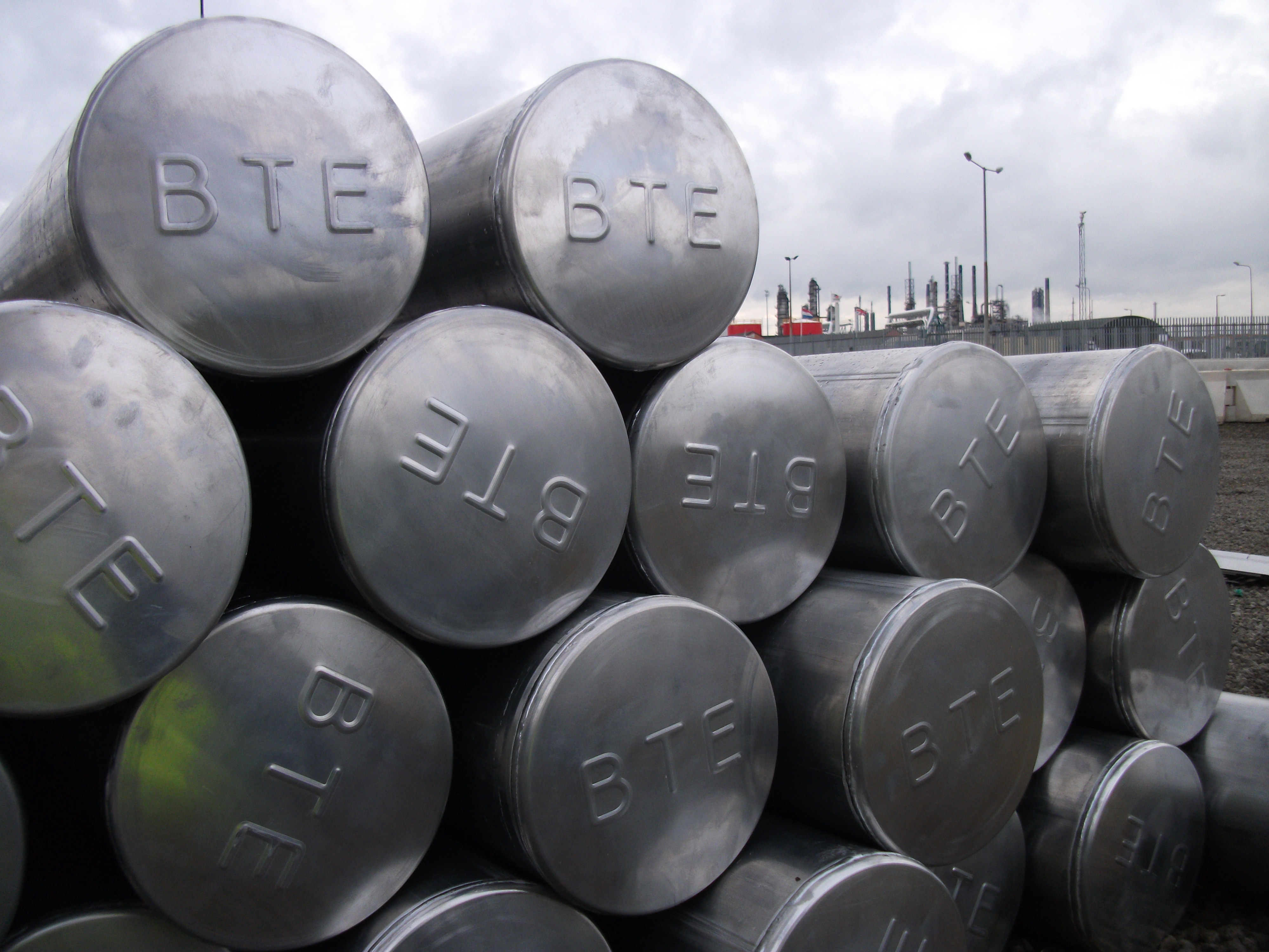 BTE Pontoons at Vopak